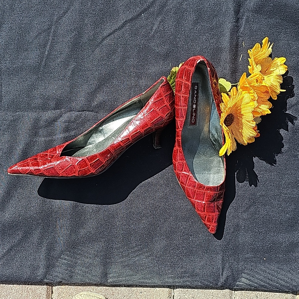 Shoe